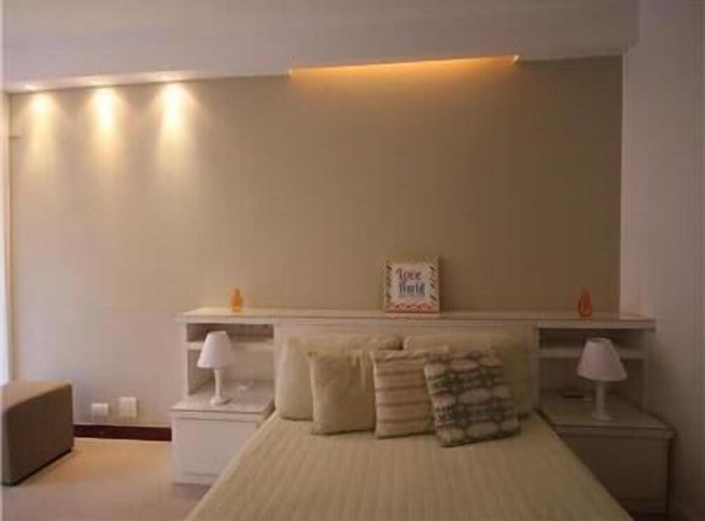 GoHouse Lucio Costa 1706