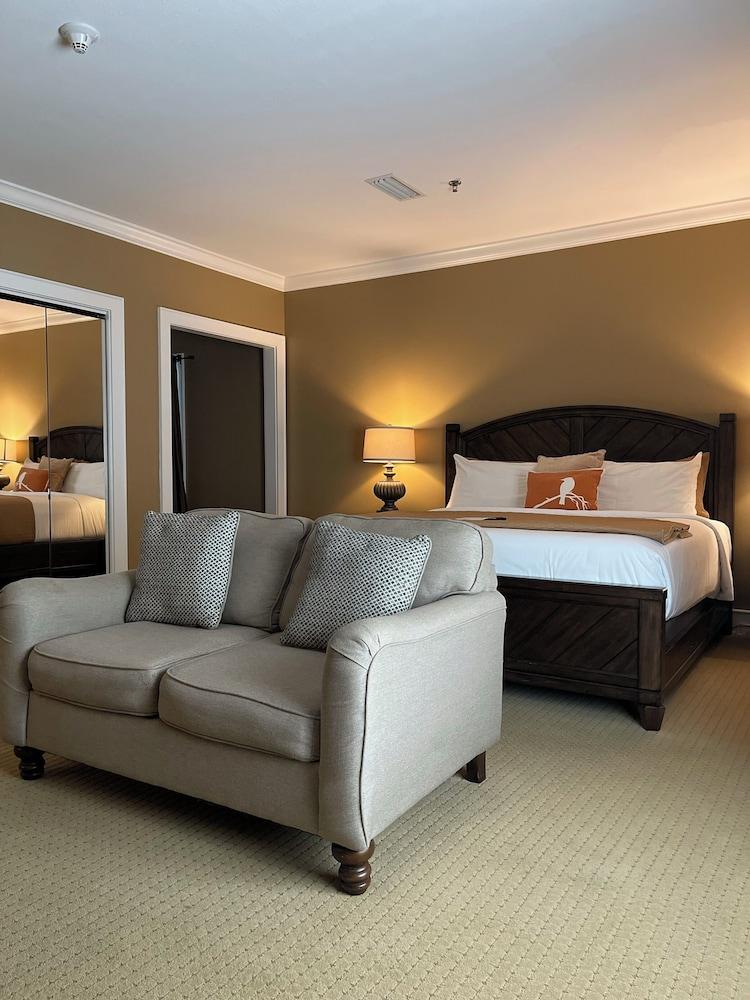 Magnolia Creek Lodge