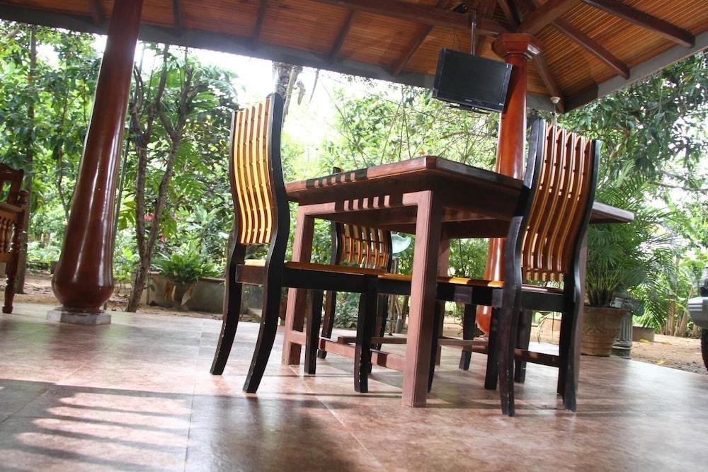 L.L.Tourist Inn & Safari jeeps