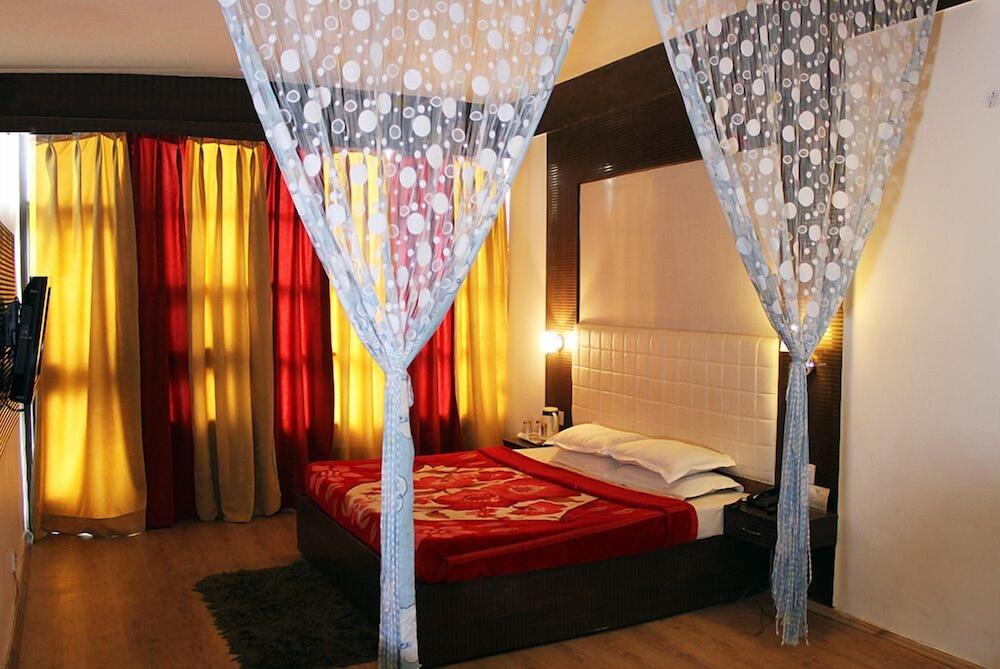 Hotel Imperial Palace