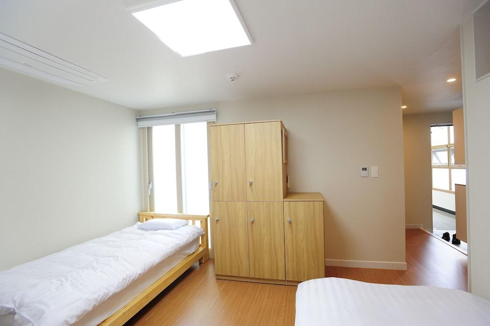 Hannah Guest House - Hostel