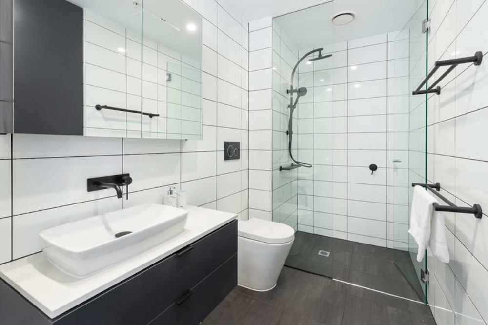 Caulfield North Executive