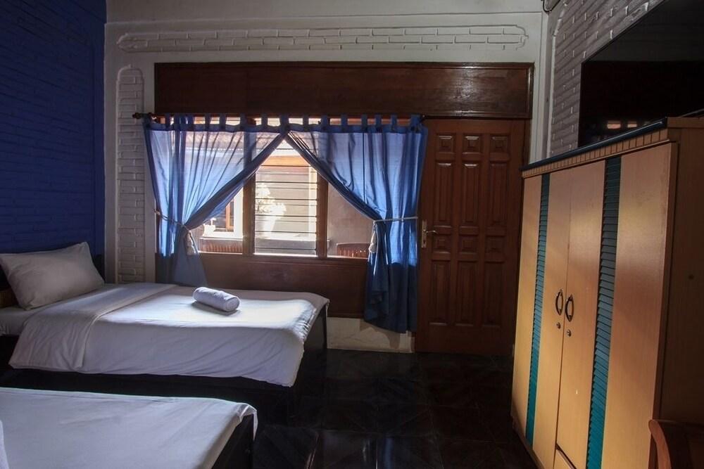 RaBaSTa Kuta Beach Inn