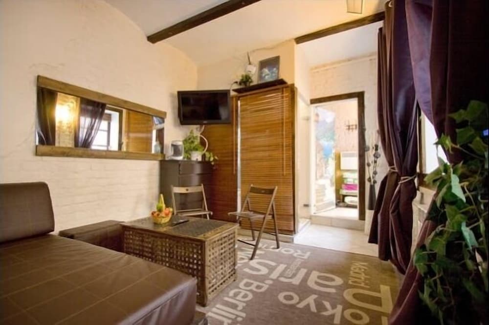 Apartment on Kovenskiy