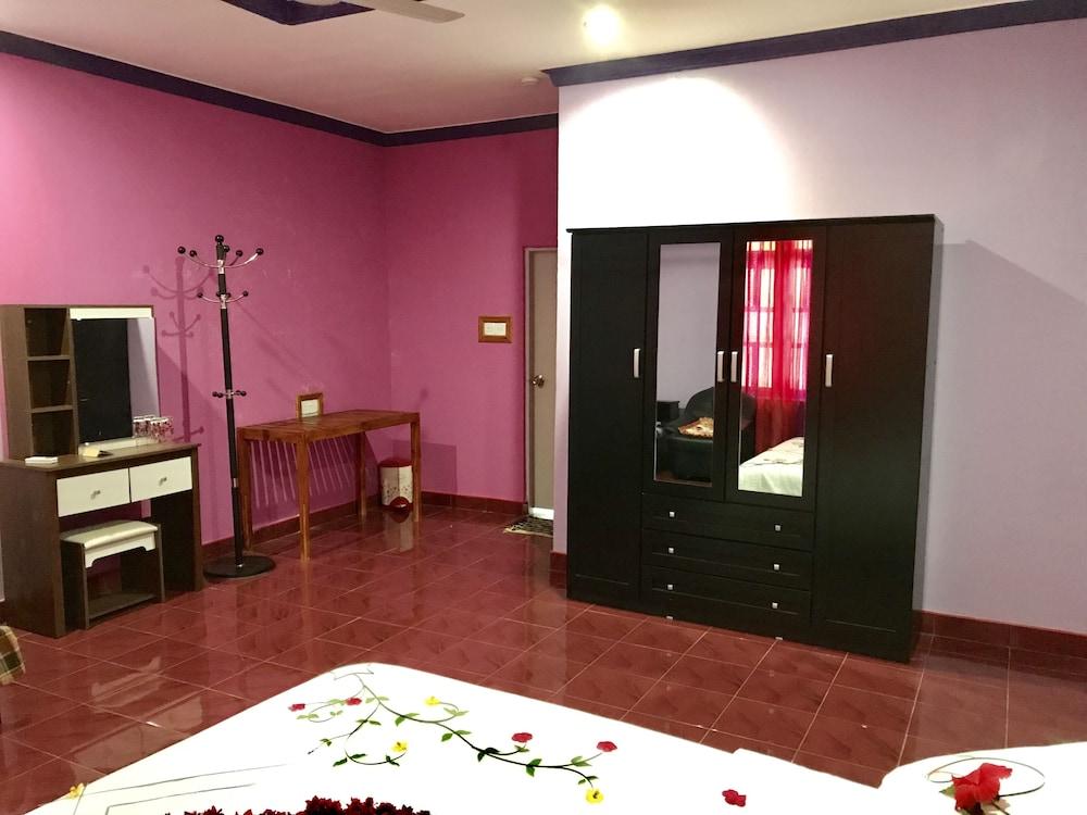 Sunnyside Maamendhoo