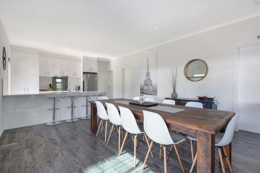 Snowgum Bright Retreat - 2