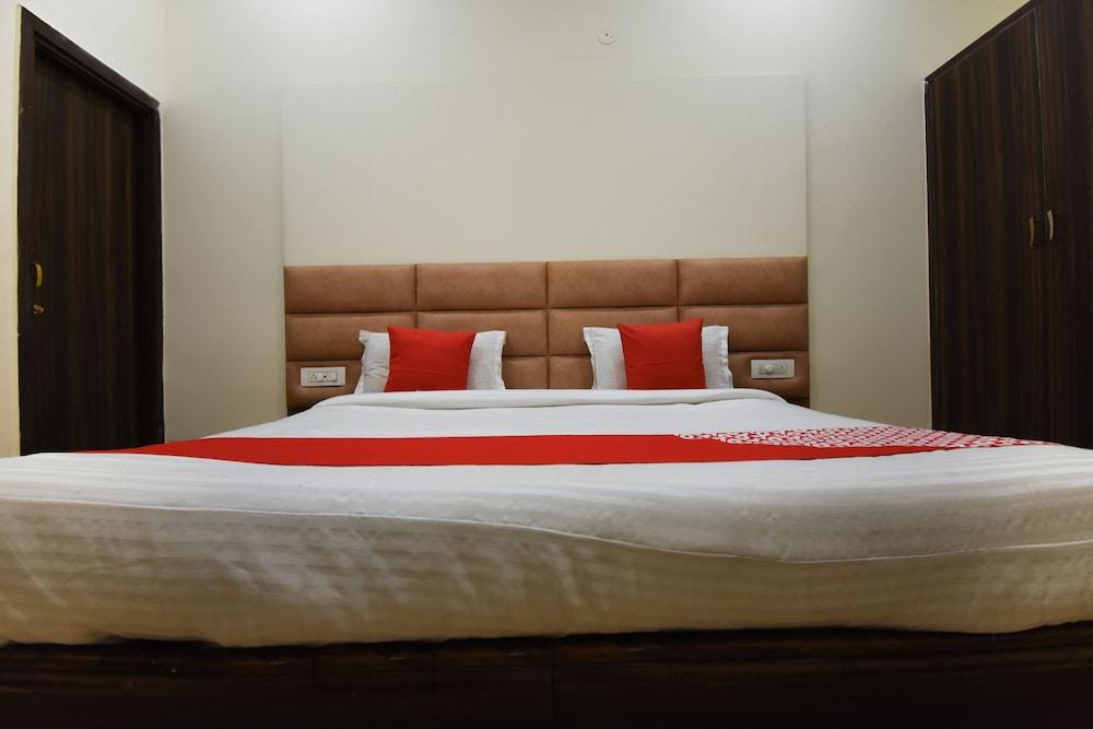 OYO 9727 Hotel Welcome Inn 2