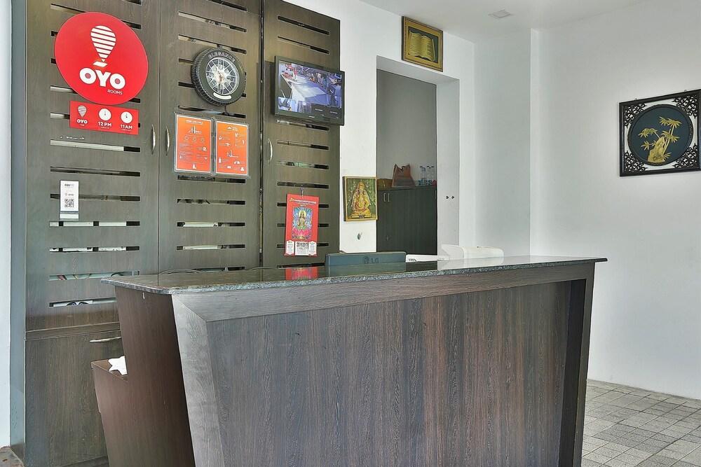 OYO 5328 Cloud 7 Serviced Apartements