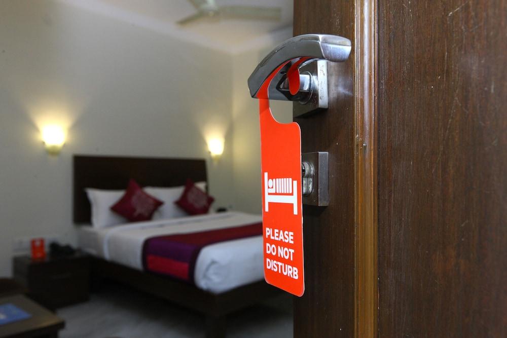 OYO Flagship 470 near US Consulate