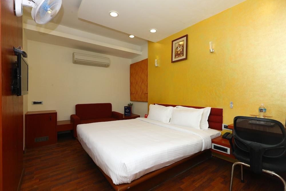 OYO Flagship 479 Royapettah