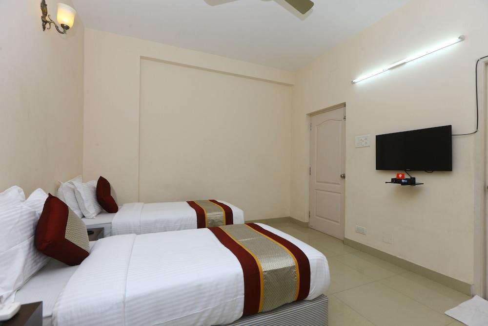 OYO 10106 Hotel NLBR