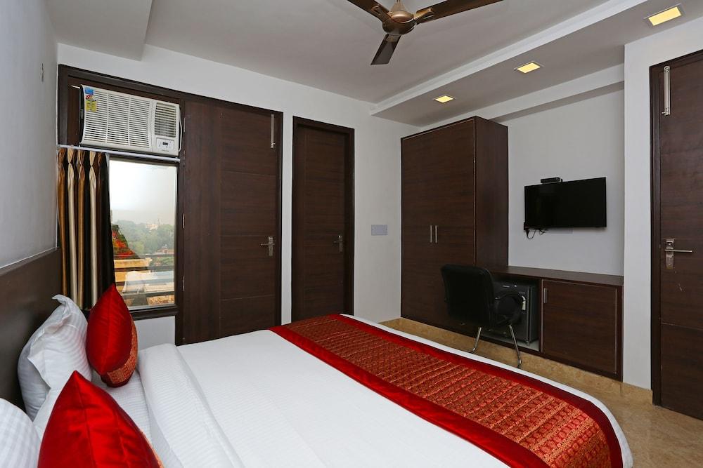 OYO 6603 Hotel Green Residency 2