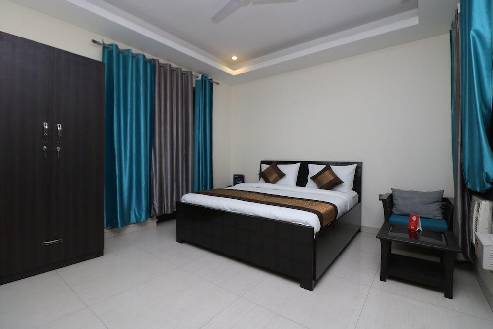 OYO 9994 Springs Homes