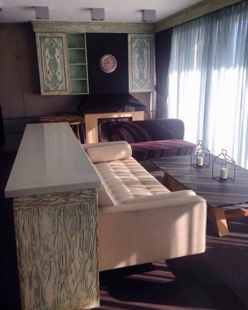 Duplex Apartment Karma Evleri