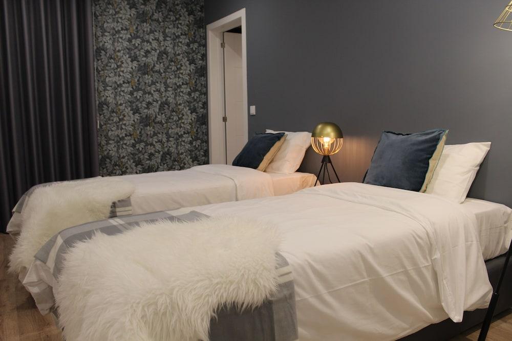 Ocean Center Apartments