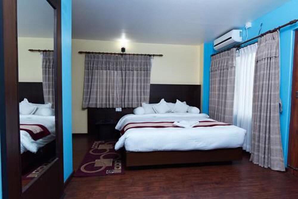 Hotel Rosemary Homes