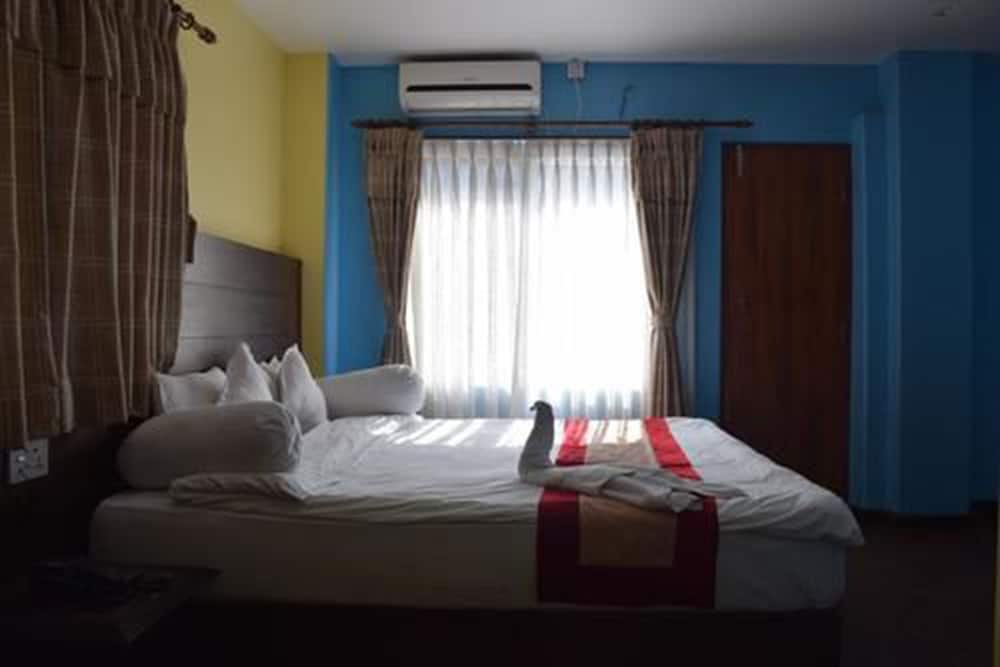 Hotel Rosemary Homes