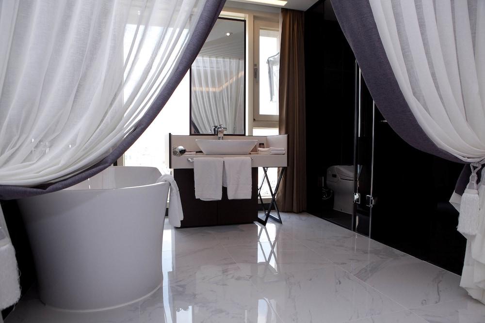 Seoubong Beach Hotel