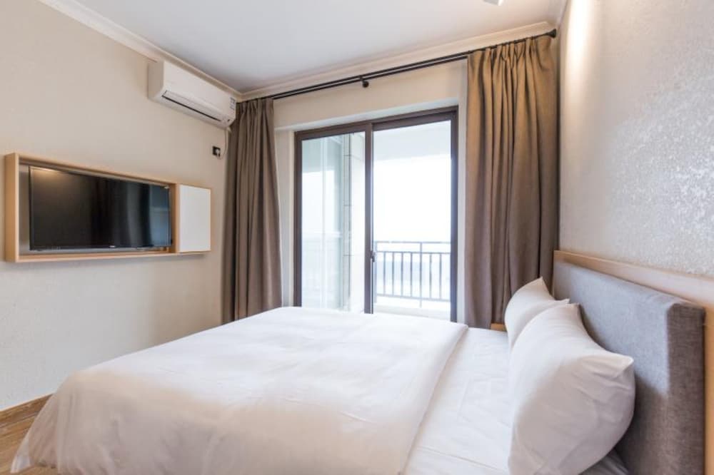 CJIA Service Apartment Hotel