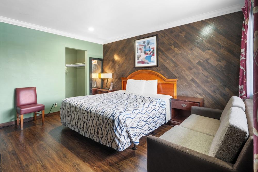 Orange Villa Park Motel