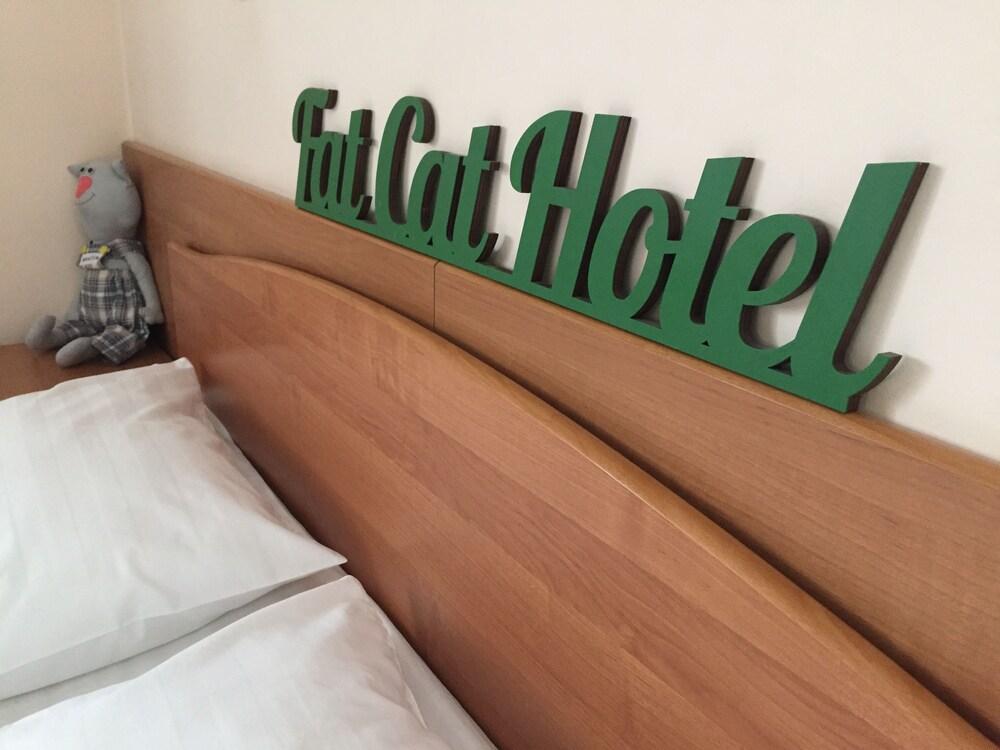 Fat Cat Hotel Domodedovo