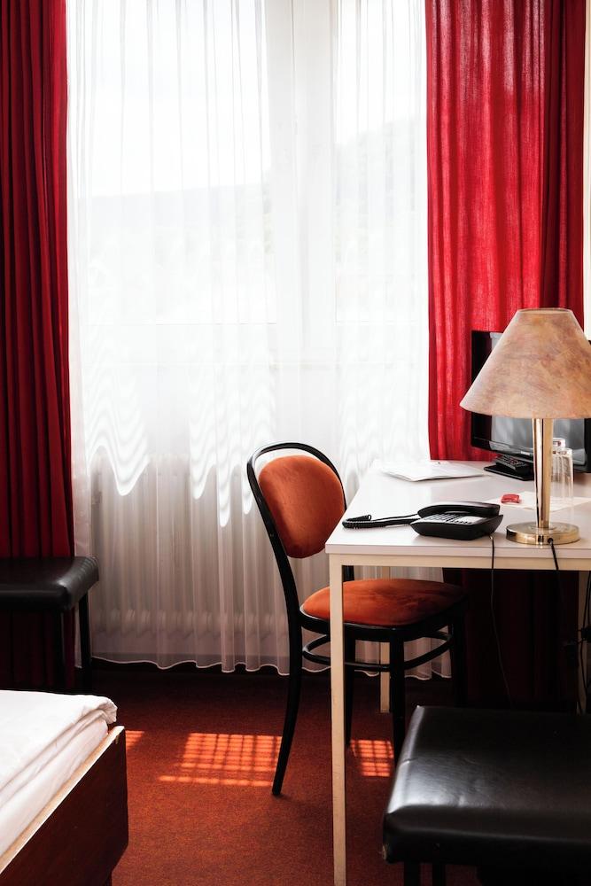 Hotel Meran Hallenbad & Sauna