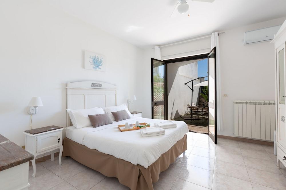 Biancaleuca Rooms & Suite