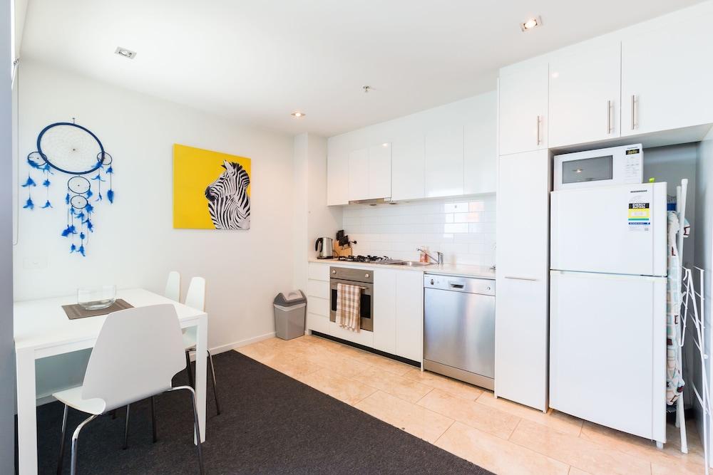 ALLINDA, 1BDR Melbourne Apartment
