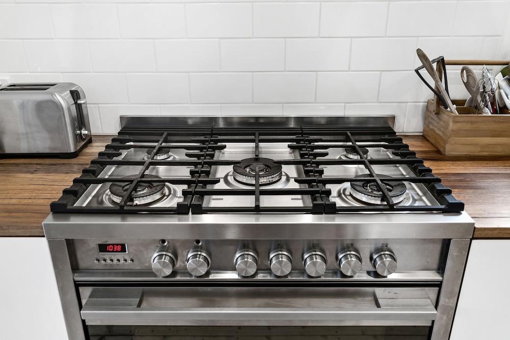 LIAM, 3BDR Northcote House