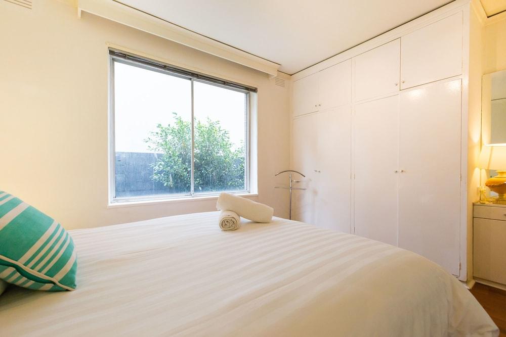 SELENA, 2BDR South Yarra Apartment