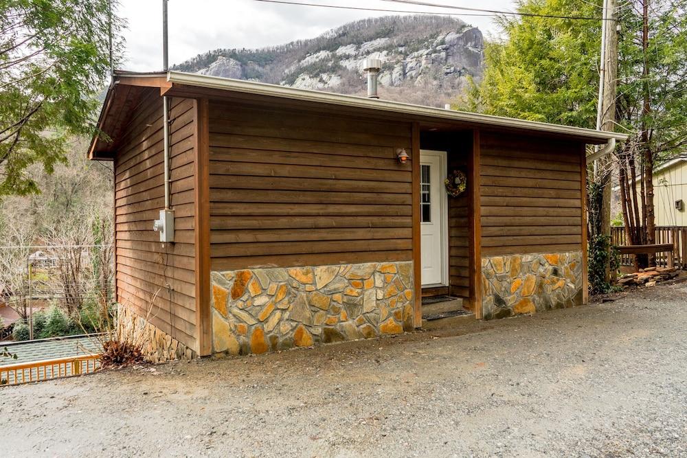 The Chimney Rock Inn & Cottages