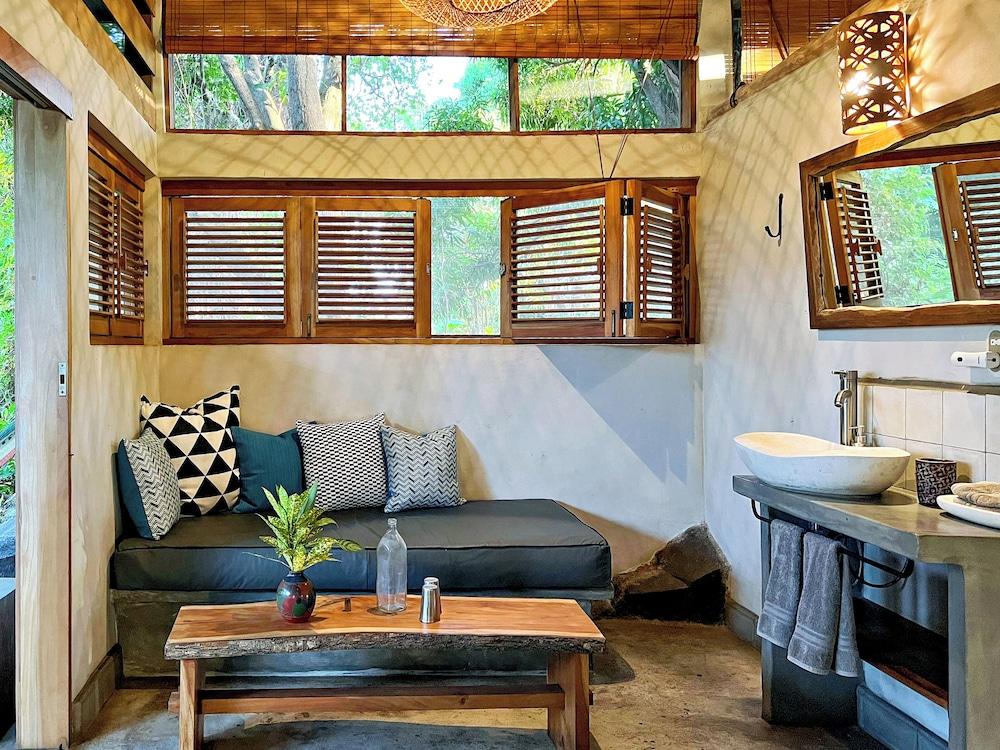 Isleta El Espino Ecolodge