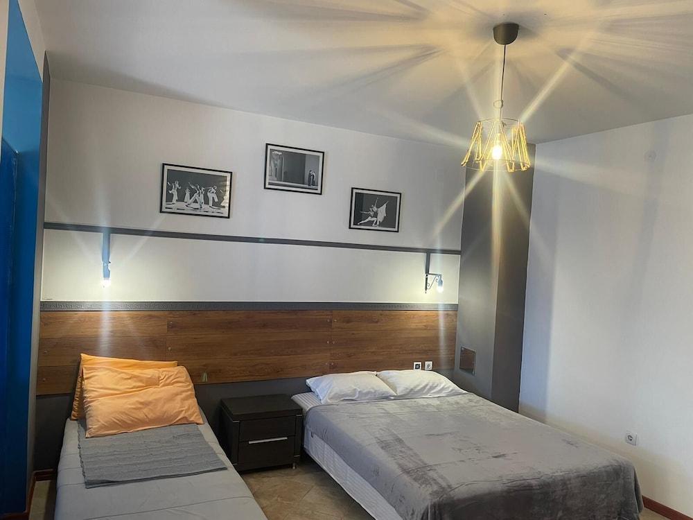 BUDVA METAXİ SUİTS