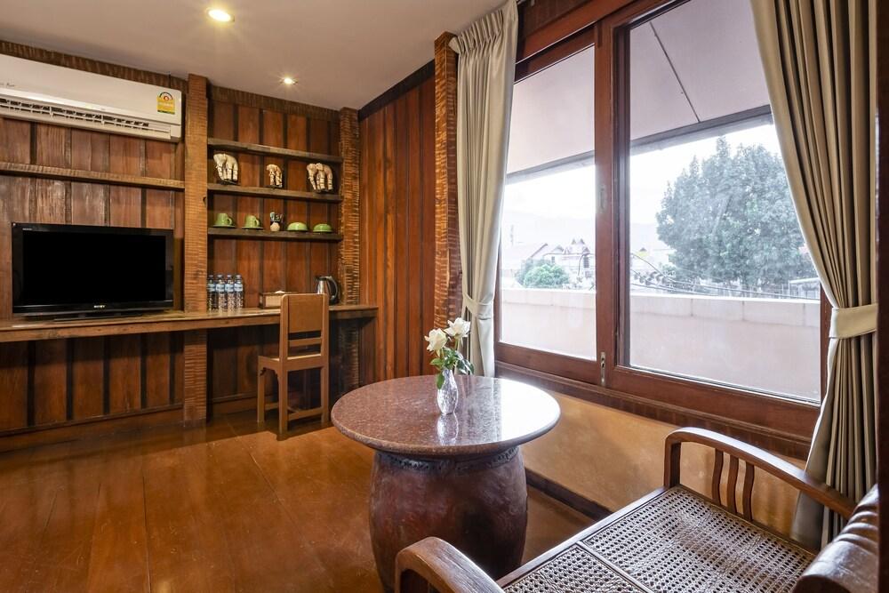 Amata Lanna Jangmuang