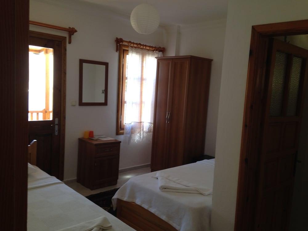 The White House Kalkan