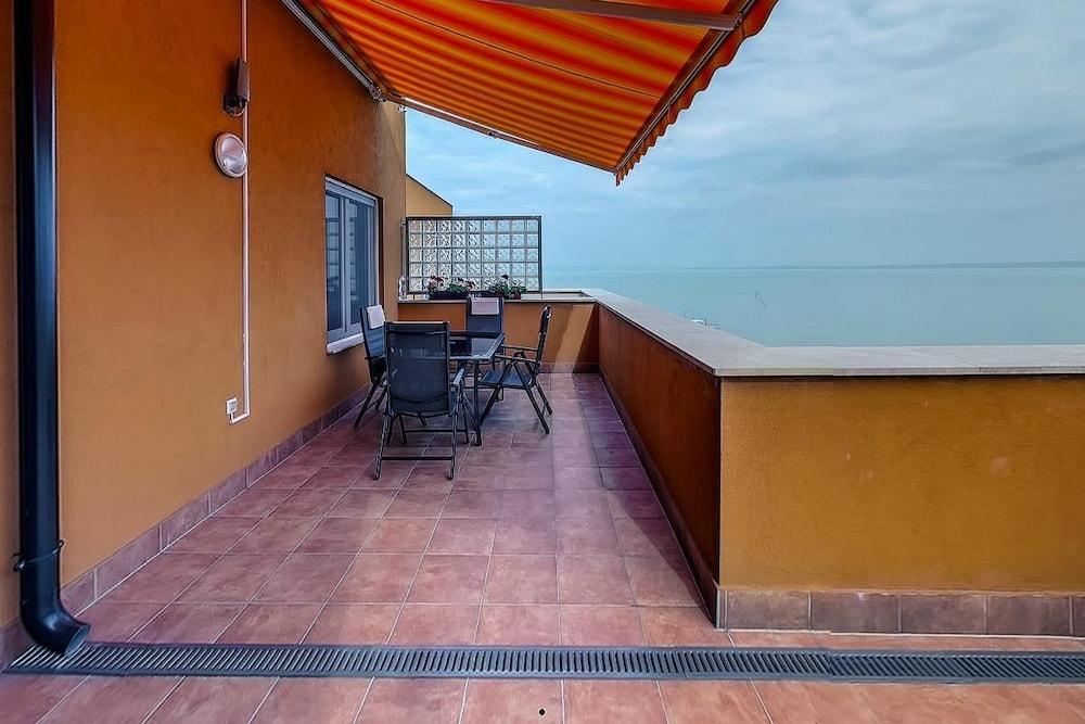 Galerius Panorama Beach - D Apartman