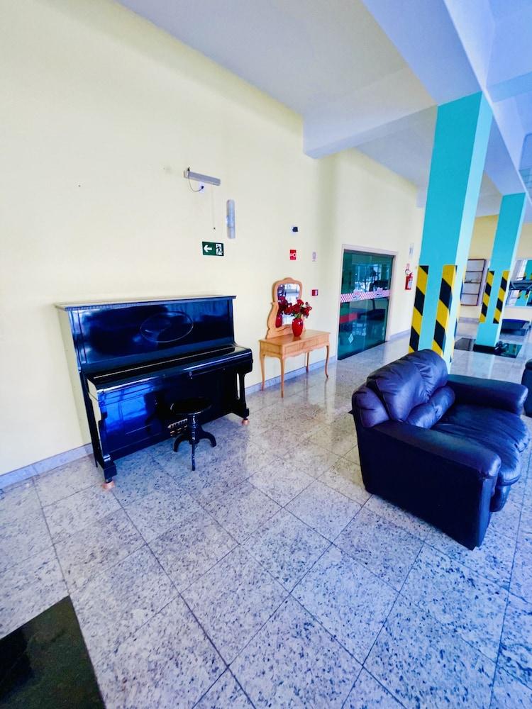 Hotel Alvorada Palace