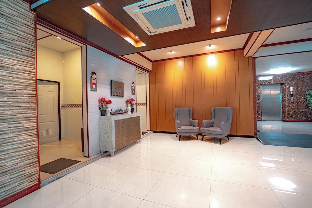 Blue Sky Residence Airport