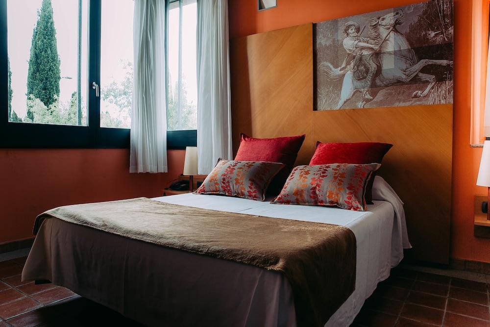 Hotel Arcs de Monells