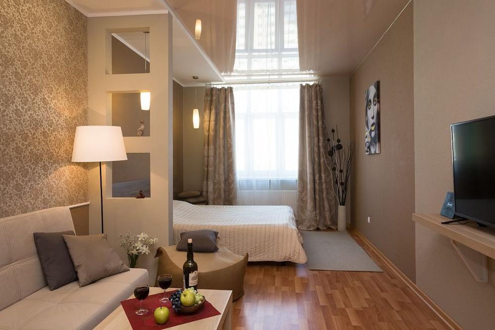 Apartment Etazhydaily 8 Marta