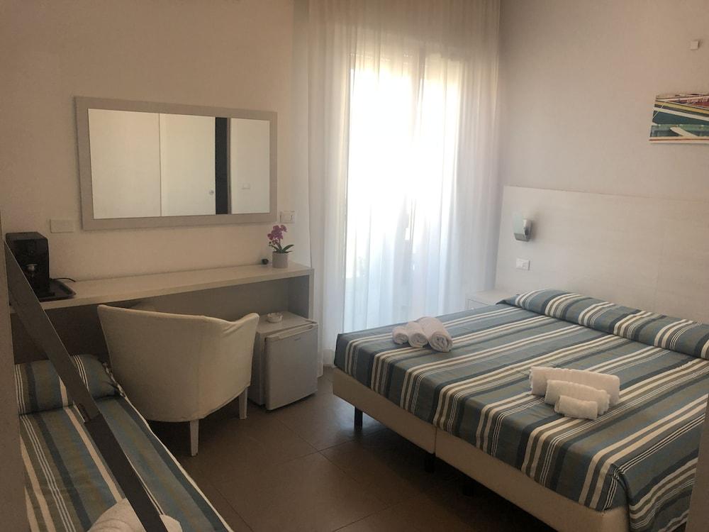 Hotel Gin Rimini
