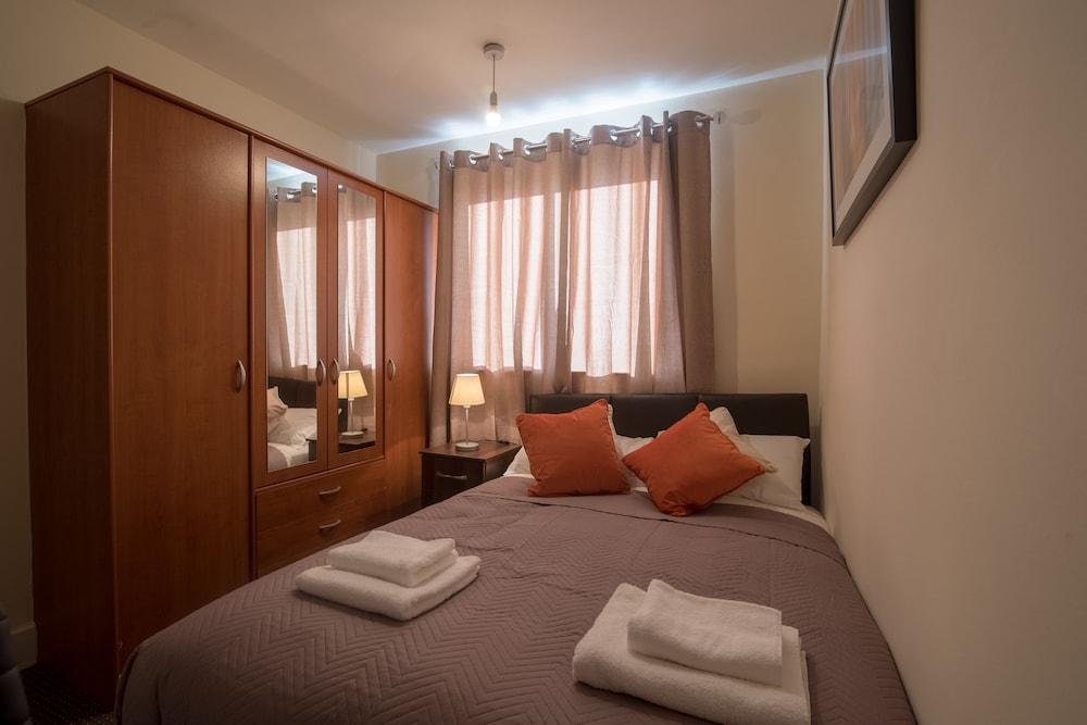 Two bedroom Serviced house