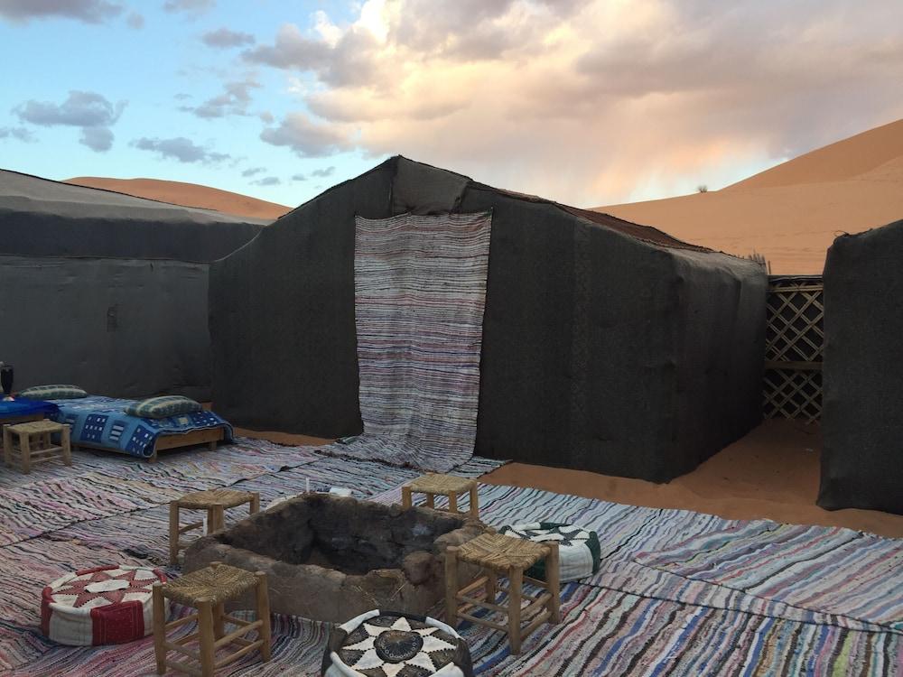 Sahara Sabaku Tour Camp