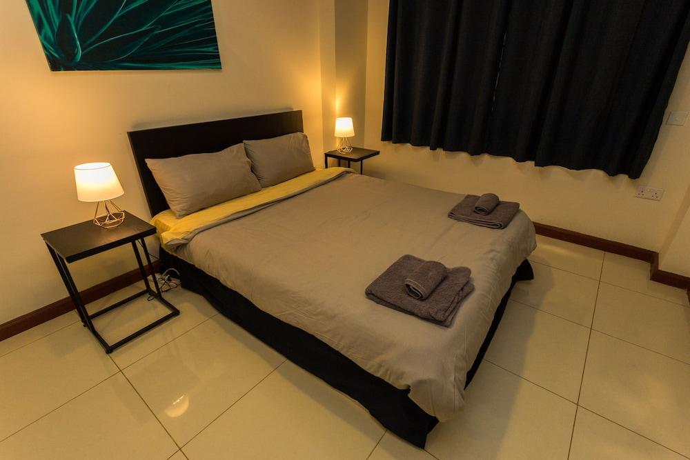 La Casa Baatsona Apartments