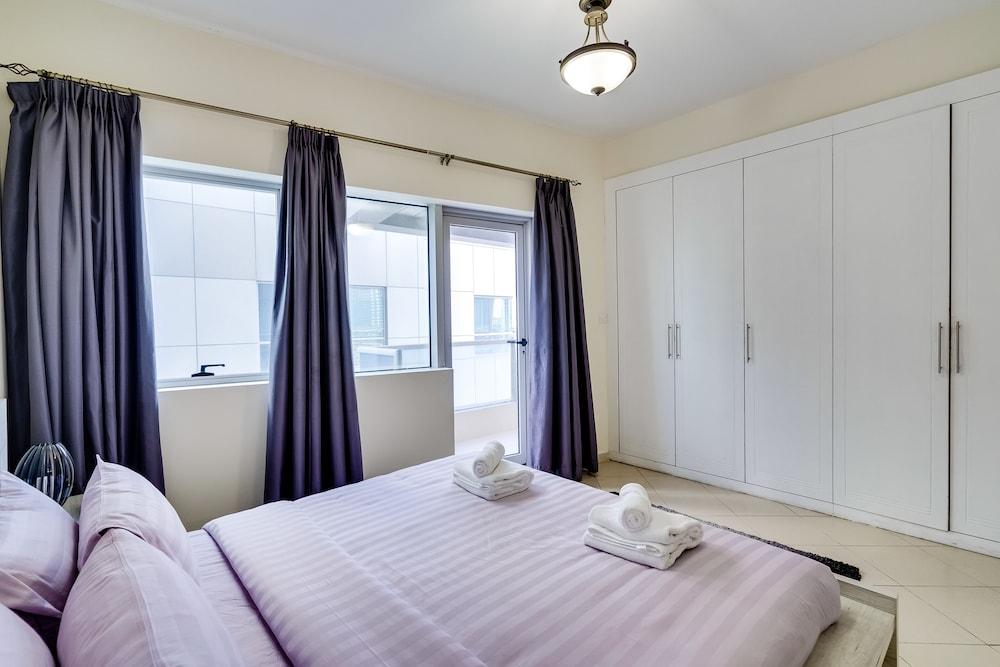 2 Bedroom Apartment Marina