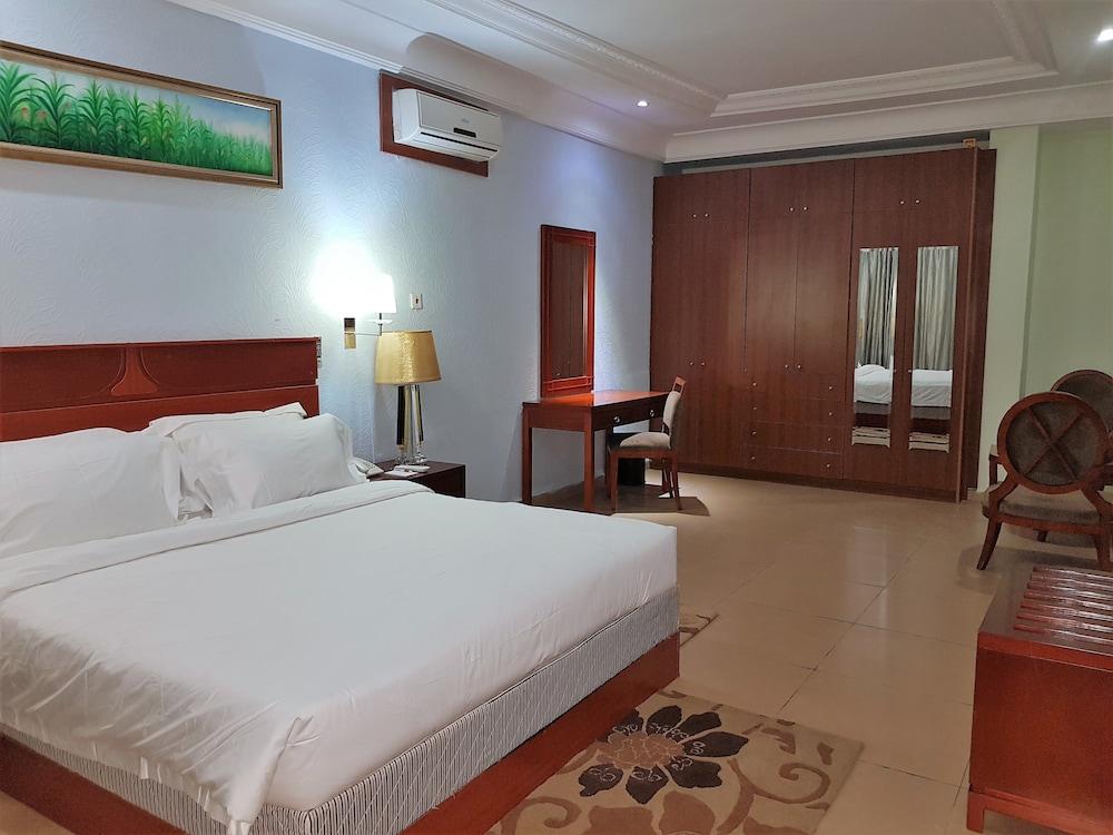 Serendib Hotels and Apartments