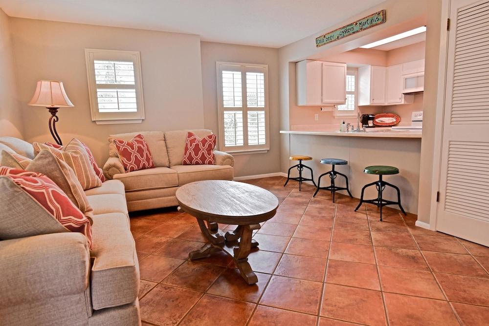 Sunseeker - Xanadu by Coastal Dreamin