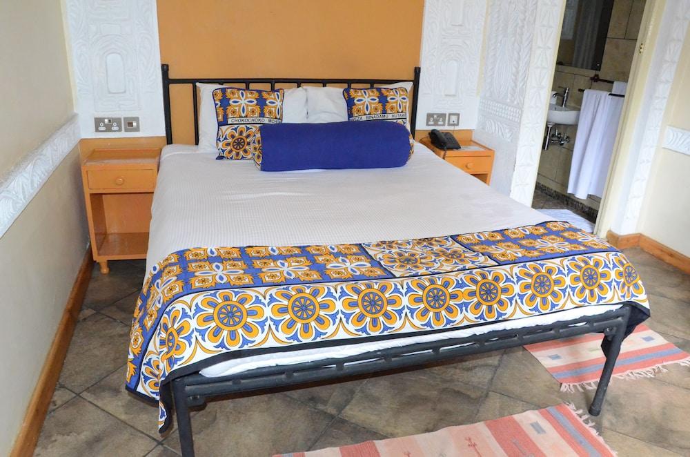 Parklands Shade Hotel