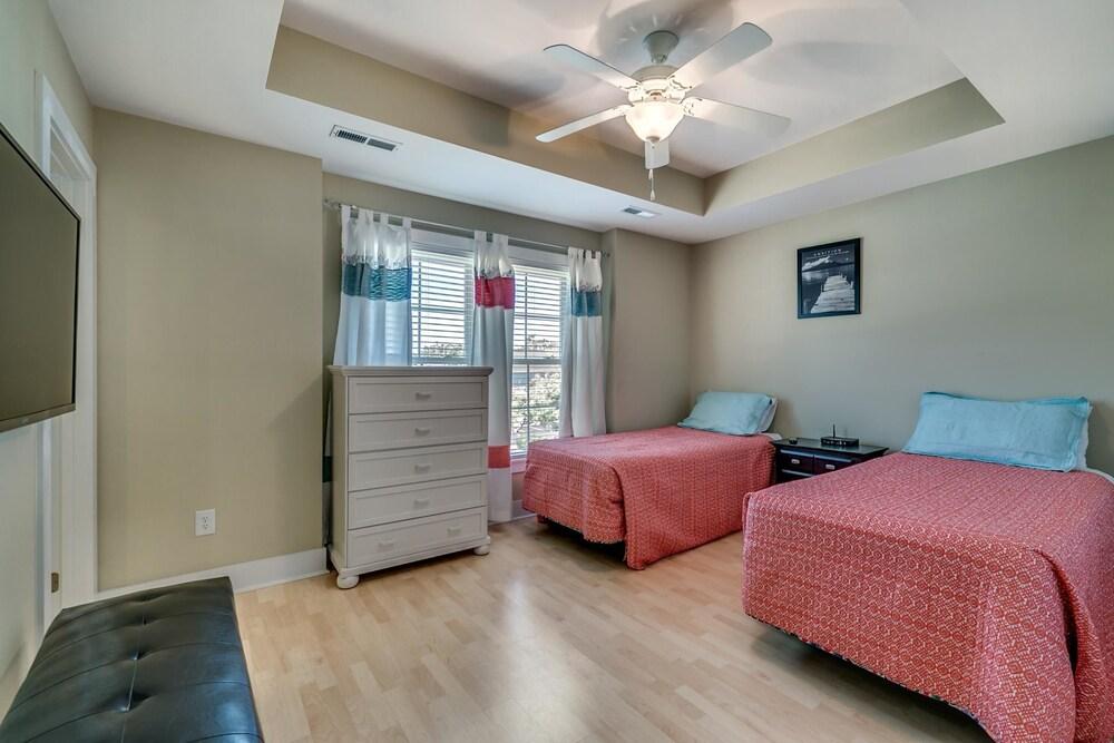 South Beach Cottages - 2701 Apartment 4