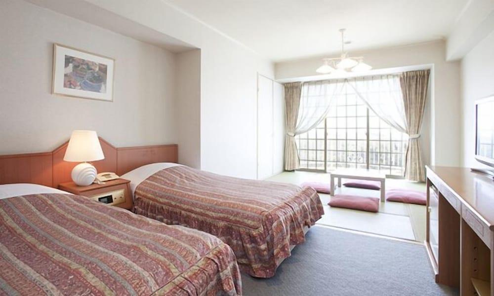 Hotel Green Plaza Tojoko